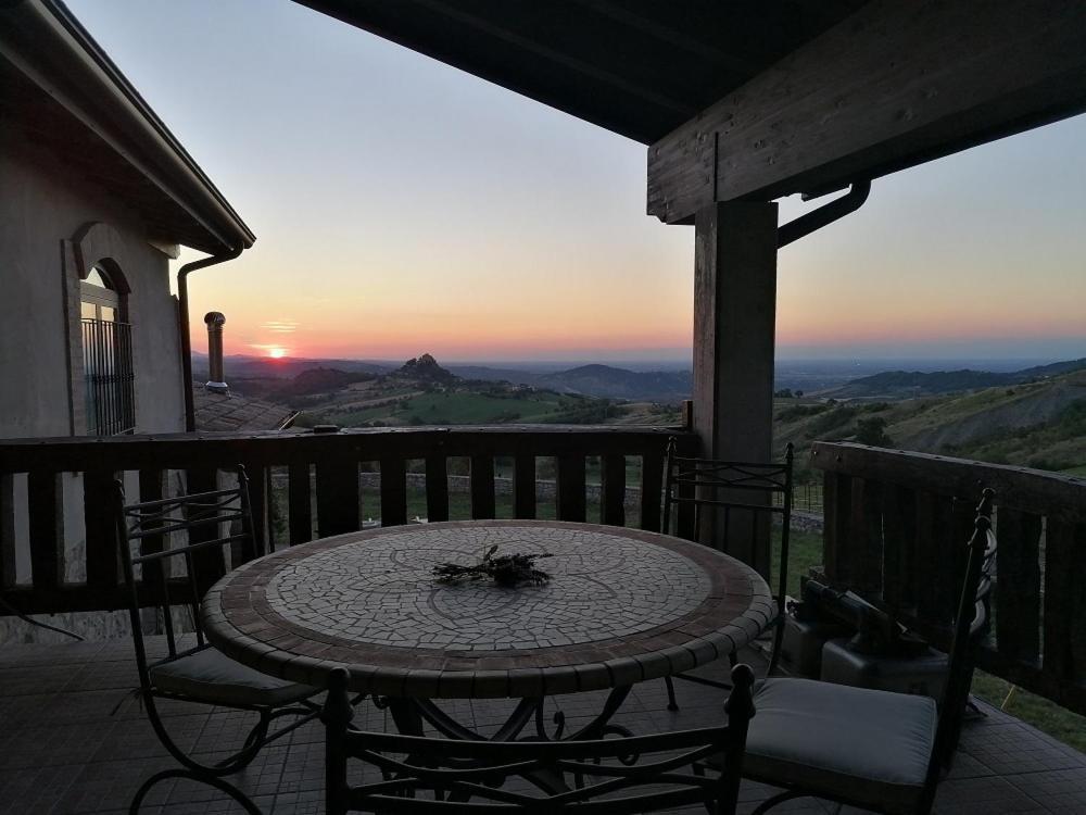 Bed and Breakfast Fattoria Branciana à Rossena Extérieur photo
