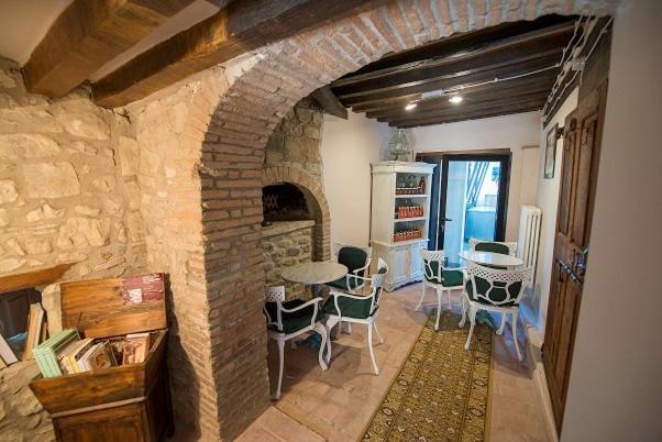 Bed and Breakfast Fattoria Branciana à Rossena Extérieur photo